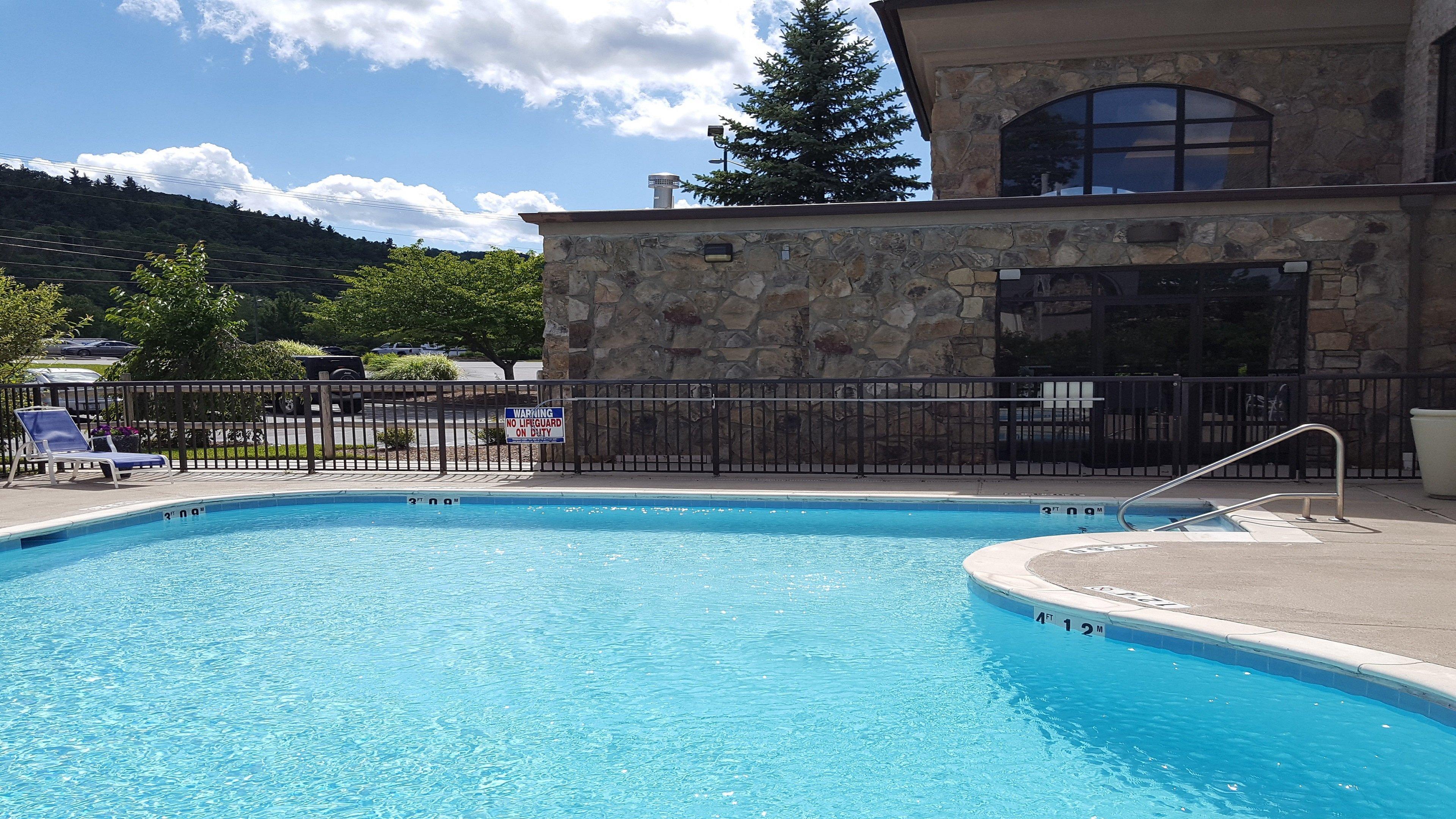 Holiday Inn Express Boone By Ihg Exterior photo